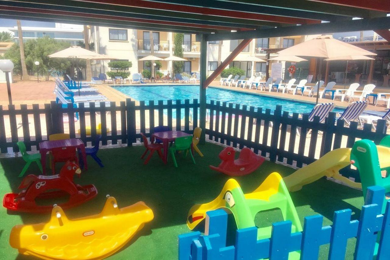 Carina Hotel Apartments Ayia Napa Ngoại thất bức ảnh